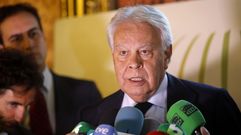 Felipe Gonz�lez defiende la honradez de Chaves y Gri��n
