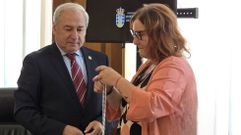 Las fotos de la entrega de medallas a la corporacin de Monforte