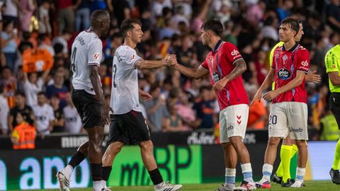 <span lang= gl >O partido entre Celta e Valencia finalizou sen goles.</span>