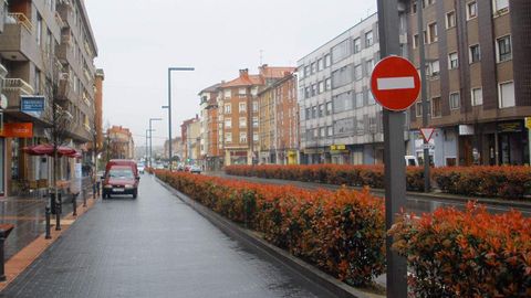 Una calle de Lugones