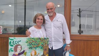 Antonia Valeiro y Carlos Breixo, el martes, cuando se celebr&oacute; la comida de despedida en Cedeira