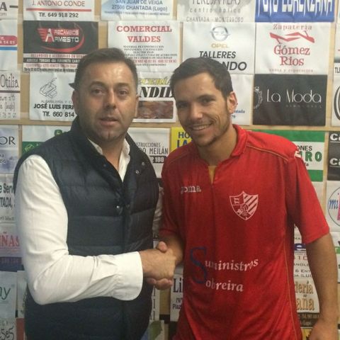 El presidente, Jos� Antonio M�ndez, con Den�s en O Sango�edo