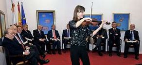 La violinista de origen h�ngaro Andrea Szamek interpret� composiciones inspiradas en la m�sica celta.