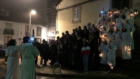 Recreacin de la Santa Compaa en Melide.