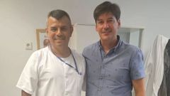 Borja Snchez junto al doctor Alfredo Castillo
