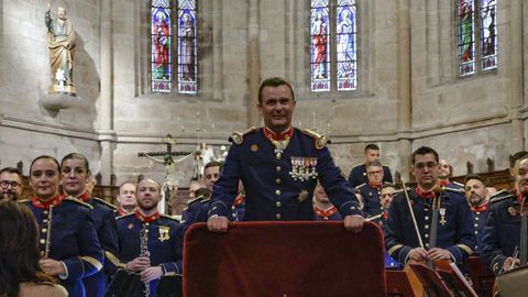La banda de la Guardia Real actu� en la iglesia de San Pedro