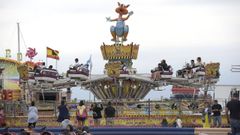 Las atracciones de las fiestas se instalan, como suele ser habitual, en el aparcamiento de la antigua explanada TIR