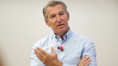 Feijoo cree que el rey &laquo;quiere ir a Ceuta&raquo; y pide al Gobierno que lo &laquo;autorice&raquo;