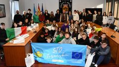 Recepci�n de las autoridades locales a los alumnos que participaron en el intercambio educativo