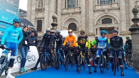 Salida frente a la Catedral de Lugo de O Gran Camio