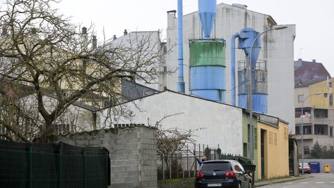 Parte trasera de la fbrica de madera, donde se encuentra la entrada de la nave que ardi