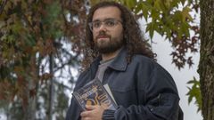 Adrin Noia, escritor composteln