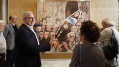 O director do Archivo Provincial de Ourense, Pablo S�nchez Ferro, cos asistentes � inauguraci�n da exposici�n do 50 aniversario de Otero Pedrayo.