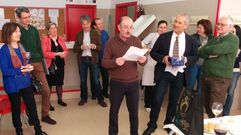 Lalo, el d�a que se march� del instituto S�nchez Cant�n, en un homenaje que le hicieron sus compa�eros. 