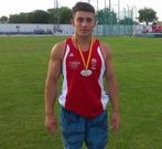 El de Tordoia posa con su medalla de plata tras la competici�n. 
