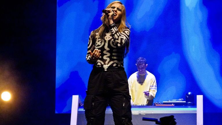 Laura Lamontagne act�a en la Praza de Santa Mar�a el 19 de noviembre
