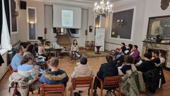 Gran asistencia a la charla que tuvo lugar en el casino de Carballo el pasado s�bado.