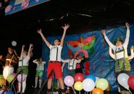 Singular fiesta de la patrona en Nuestra Se�ora de Lourdes.