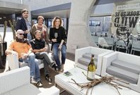 Cada jueves de verano, la espectacular terraza de Mart�n C�dax ofrece un concierto solidario. 