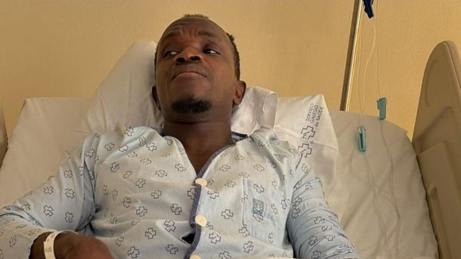 Yaya Balde, cuando estuvo en observaci&oacute;n en el hospital ourensano