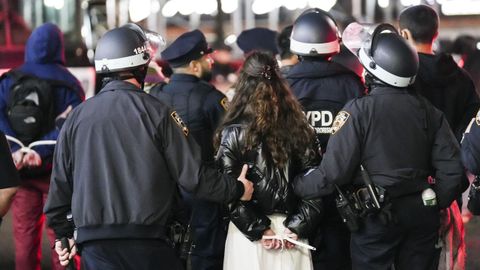 Desalojo policial en la Universidad de Columbia de Nueva York