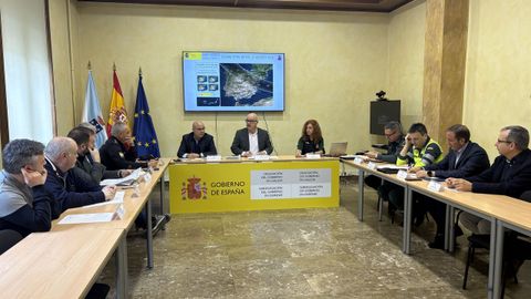 Reuni�n en la Subdelegaci�n del Gobierno de Ourense para planificar el dispositivo