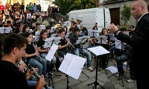 La Banda Xuvenil de Lal�n ofrecer� una actuaci�n el d�a 24 en Cercio.