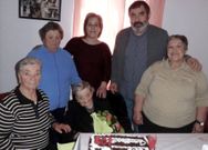 Antonia Calvi�o celebr� su cumplea�os con una tarta.