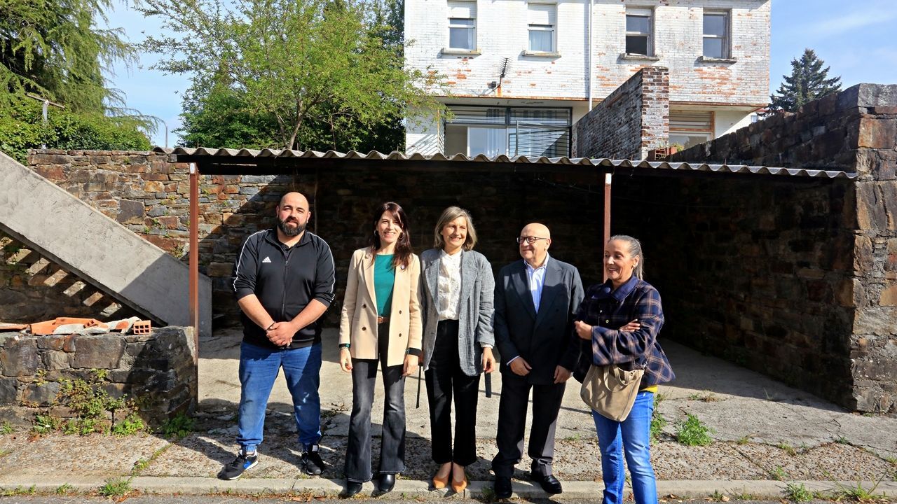 Allegue defendió en Forcarei la apuesta de la Xunta por rehabilitar viviendas