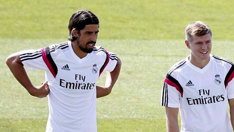 Khedira, con Kroos en un entrenamiento