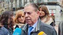 El alcalde de Oviedo, Alfredo Canteli, atiende a los medios.