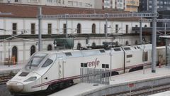 El Alvia esta semana en la estaci�n de Lugo