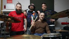 Cheto, Joel, Eduardo y Ant�n, en el local de ensayo de Turbo Lombriz