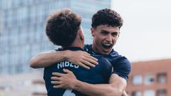 El futbolista del Celta Fortuna Andr�s Anta��n, celebrando su gol ante el Europa en el �playoff� de ascenso a Segunda.