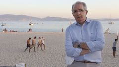 Isidro Lago Barreiro, en Sanxenxo, es el presidente del Colegio Oficial de M�dicos de Pontevedra y del Consello Galego
