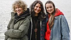 Marta Larralde, Ledicia Sola y Lidia Veiga 