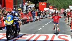 El ceense Nicol�s Montesino gan� la primera de las carreras infantiles disputadas en Fisterra.