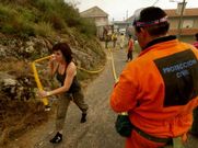 <span lang= es-es >Los fuegos del 2006</span>. La oleada de incendios forestales fue otro de los momentos m�s dram�ticos para la agrupaci�n.