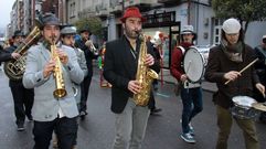 O Barco ret� a la lluvia y hubo desfile