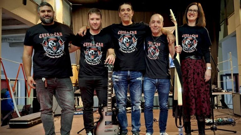 <span lang= gl >Cova do Can actuar no CovaRock Nadal 2025 este venres en Burela</span>