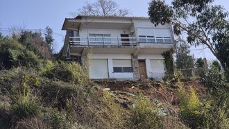 Estos son los da�os del corrimiento de tierras en Mi�o