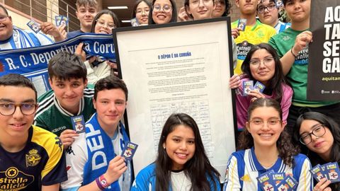 Os alumnos do IES Rafal Dieste impulsaron a campa�a para que o Deportivo recuperase o top�nimo de A Coru�a no seu nome oficial