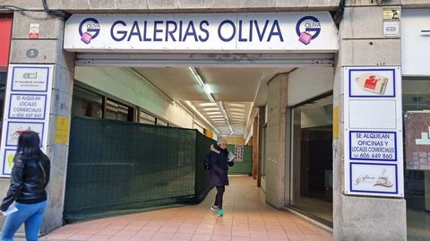 El tapiado de las Galeras Oliva visto desde la calle Gutirrez Mellado. 