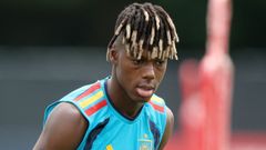Nico Williams, durante el entrenamiento de ayer de la selecci�n espa�ola.