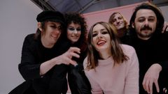Maika Makovski (en primer t�rmino) presenta su disco �MKMK�. 