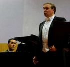 Torres prepara tam�n un programa co lalinense Iago Mouri�o.