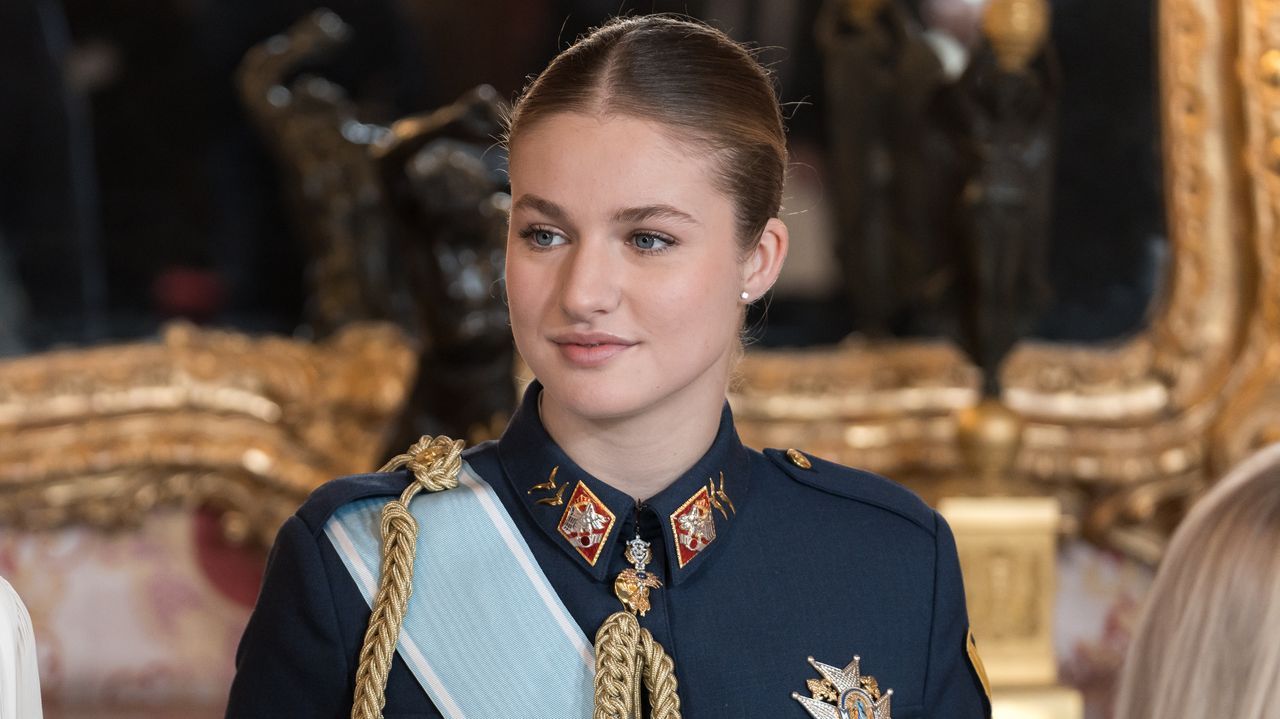 El rey Felipe VI y Margarita Robles destacan la formación militar de la princesa Leonor como heredera de la Corona