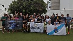 Unas sesenta personas, la gran mayor�a coru�eses, viajaron a Fuerteventura para participar en un nuevo reto de Empujando Sonrisas