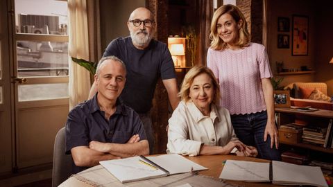 Javier C�mara, Alexandra Jim�nez, Javier Guti�rrez y Carmen Machi en �53 domingos�
