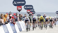 Final de etapa al esprint en Barreiros, que gan� el gallego Carlos Canal